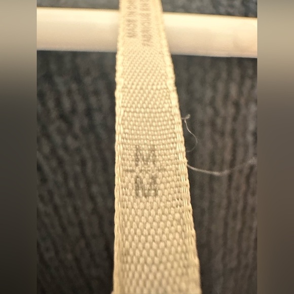 Free People Black Vneck Cropped Long Sleeve Sweater Size medium - Picture 5 of 6